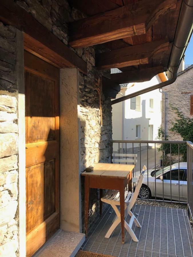 Rustico Cadrobi 20 Bed & Breakfast San Vittore Exterior photo